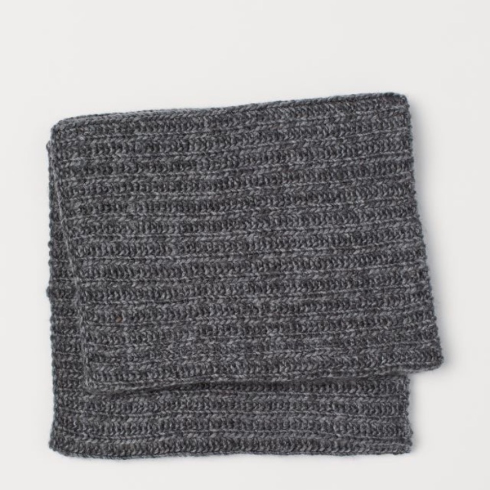 🌼 Infinity Scarf - Picture 3 of 3